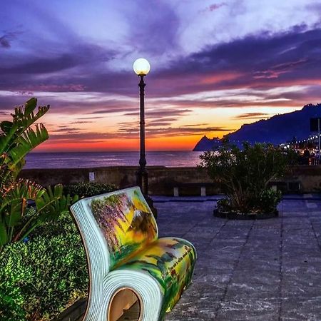 Torrevarata Vacanze Villa Santa Teresa Di Riva Kültér fotó