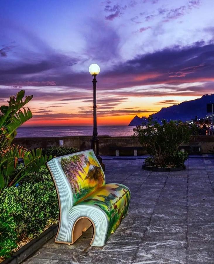 Torrevarata Vacanze Villa Santa Teresa Di Riva Kültér fotó