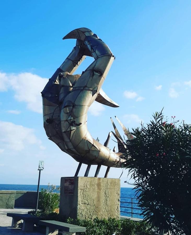 Torrevarata Vacanze Villa Santa Teresa Di Riva Kültér fotó